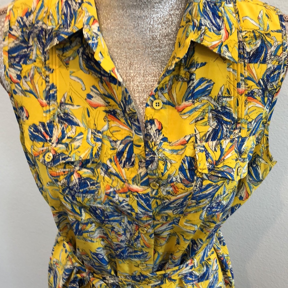 EUC Club Monaco sleeveless dress Great for Spring!